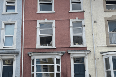 2 bed flat, Bryn Road, Brynmill, Swansea, SA20AR - Image 1