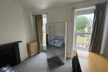 2 bed flat, Bryn Road, Brynmill, Swansea, SA20AP - Image 12