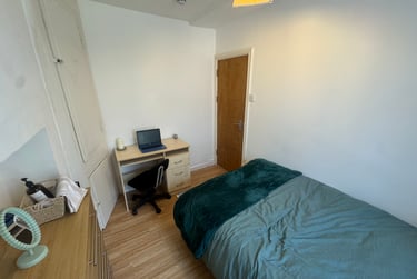 2 bed flat, Bryn Road, Brynmill, Swansea, SA20AR - Image 12