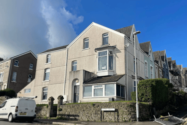 2 bed flat, Finsbury Terrace, Brynmill, Swansea, SA20AH - Image 1