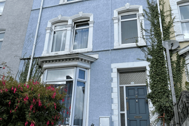 1 bed flat, Bryn Road, Brynmill, Swansea, SA20AR - Image 1