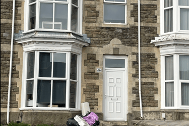2 bed flat, St Albans Road, Brynmill, Swansea, SA20BP - Image 1