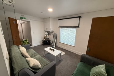 4 bed house, Gwydr Crescent, Uplands, Swansea, SA20AD - Image 3