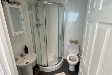 3 bed flat, Bryn Road, Brynmill, Swansea, SA20AR - Image 4