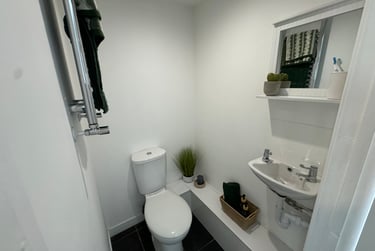 1 bed flat, Bryn Road, Brynmill, Swansea, SA20AR - Image 3