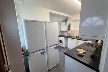 4 bed house, Gwydr Crescent, Uplands, Swansea, SA20AD - Image 4