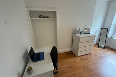 2 bed flat, Bryn Road, Brynmill, Swansea, SA20AT - Image 12