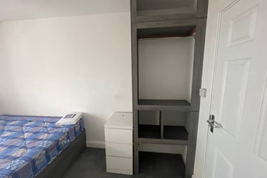 2 bed flat, Bryn Road, Brynmill, Swansea, SA20AR - Image 12