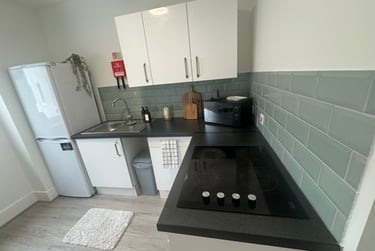 2 bed flat, St Helens Road, Mount Pleasant, Swansea, SA14DQ - Image 5