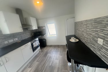 3 bed flat, Malvern Terrace, Brynmill, Swansea, SA20BE - Image 12