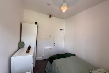 2 bed flat, Bryn Road, Brynmill, Swansea, SA20AP - Image 12