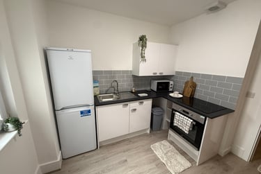 2 bed flat, St Helens Road, Mount Pleasant, Swansea, SA14DQ - Image 4