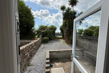 1 bed studio, Bryn Road, Brynmill, Swansea, SA20AR - Image 13