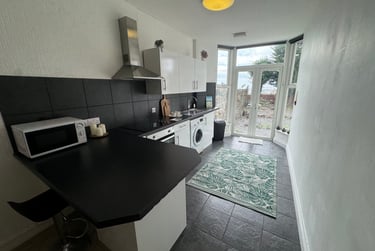 2 bed flat, Bryn Road, Brynmill, Swansea, SA20AR - Image 13