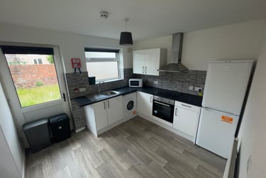 2 bed flat, St Albans Road, Brynmill, Swansea, SA20BP - Image 13