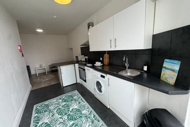 2 bed flat, Bryn Road, Brynmill, Swansea, SA20AR - Image 15