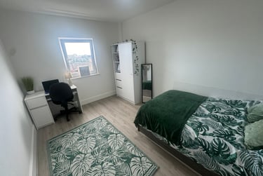 2 bed flat, St Helens Road, Mount Pleasant, Swansea, SA14DQ - Image 10