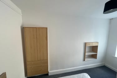 1 bed flat, Malvern Terrace, Brynmill, Swansea, SA20BE - Image 4