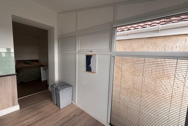 1 bed studio, Bryn Road, Brynmill, Swansea, SA20AR - Image 4