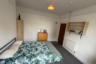 4 bed house, Gwydr Crescent, Uplands, Swansea, SA20AD - Image 8