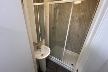 2 bed flat, St Albans Road, Brynmill, Swansea, SA20BP - Image 6