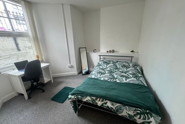 2 bed flat, Bryn Road, Brynmill, Swansea, SA20AR - Image 5