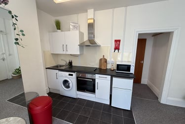 1 bed flat, Bryn Road, Brynmill, Swansea, SA20AR - Image 5