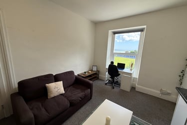 2 bed flat, Bryn Road, Brynmill, Swansea, SA20AP - Image 5