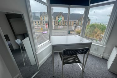 2 bed flat, St Albans Road, Brynmill, Swansea, SA20BP - Image 5