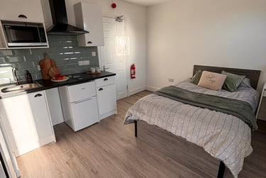 1 bed studio, Bryn Road, Brynmill, Swansea, SA20AR - Image 6