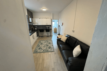 3 bed flat, Bryn Road, Brynmill, Swansea, SA20AR - Image 6