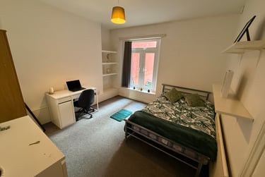 3 bed flat, Bryn Road, Brynmill, Swansea, SA20AR - Image 13