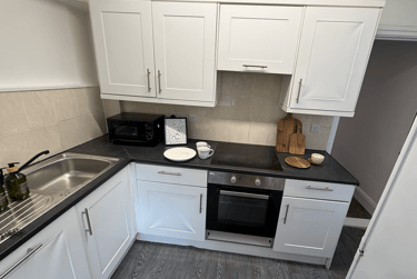 5 bed house, Gwydr Crescent, Uplands, Swansea, SA20AD - Image 5