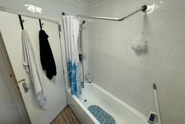 2 bed flat, King Edwards Road, Brynmill, Swansea, SA14LU - Image 6