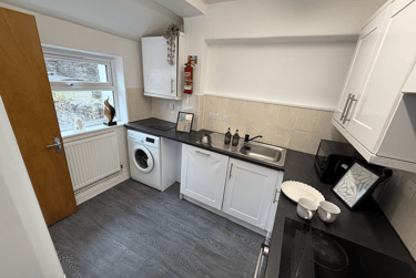 1 bed house, Gwydr Crescent, Uplands, Swansea, SA20AD - Image 5