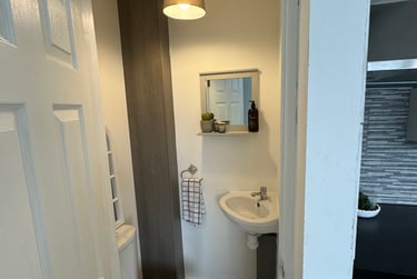 1 bed studio, Malvern Terrace, Brynmill, Swansea, SA20BE - Image 7