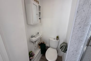 1 bed studio, Bryn Road, Brynmill, Swansea, SA20AR - Image 7