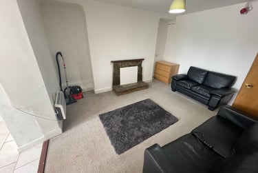 3 bed flat, Bryn Road, Brynmill, Swansea, SA20AP - Image 8
