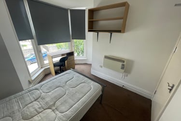 3 bed flat, St Alban's Road, Brynmill, Swansea, SA20BP - Image 12