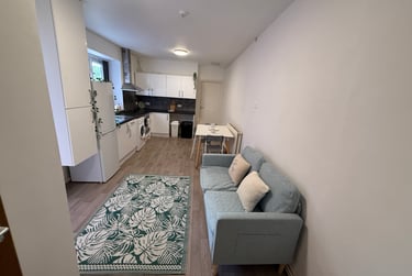 3 bed flat, Bryn Road, Brynmill, Swansea, SA20AR - Image 4