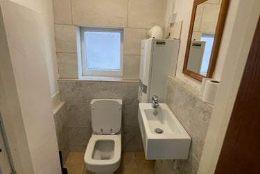 3 bed flat, Bryn Road, Brynmill, Swansea, SA20AP - Image 10