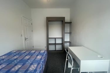 2 bed flat, St Albans Road, Brynmill, Swansea, SA20BP - Image 9