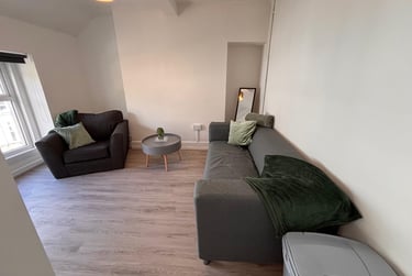 3 bed flat, Bryn Road, Brynmill, Swansea, SA20AR - Image 5