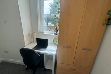 2 bed flat, Bryn Road, Brynmill, Swansea, SA20AR - Image 10