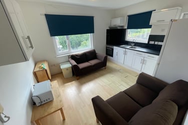 2 bed flat, St Albans Road, Brynmill, Swansea, SA20BP - Image 3