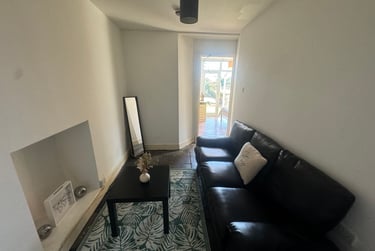 3 bed flat, Bryn Road, Brynmill, Swansea, SA20AR - Image 7