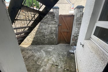 1 bed flat, Malvern Terrace, Brynmill, Swansea, SA20BE - Image 11