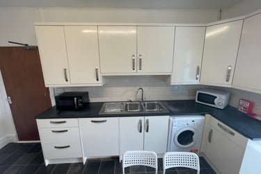 7 bed house, Bryn Road, Brynmill, Swansea, SA20AP - Image 11