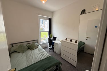 2 bed flat, Bryn Road, Brynmill, Swansea, SA20AP - Image 11