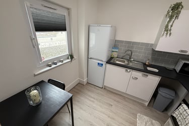 2 bed flat, St Helens Road, Mount Pleasant, Swansea, SA14DQ - Image 5